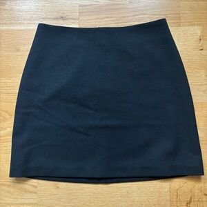 Aritzia Wilfred Classic Mini Skirt, Size 2